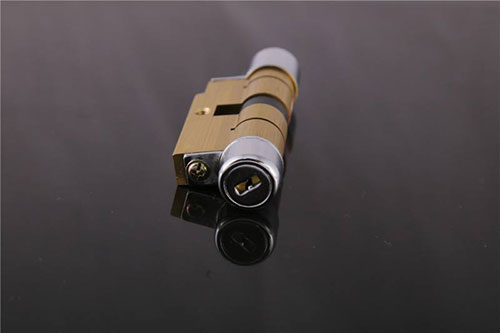 望谟开锁师傅开锁一般多少钱，开自家大门锁